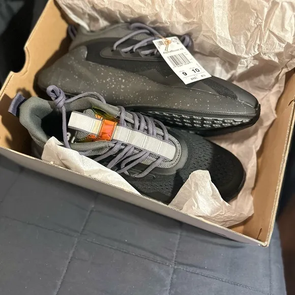 ⚡ Adidas Alphabounce V2 Sneakers – Built to Perform. Styled to Stun.| NWT⚡