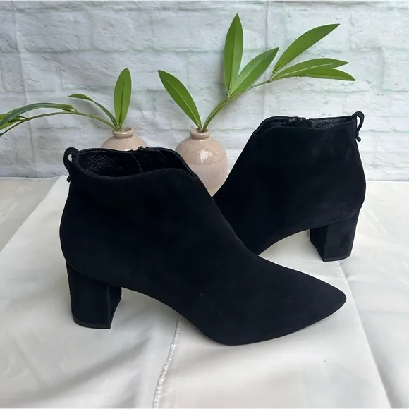- AGL Notch bootie black Suede leather Ankle boots 36.5 Us 6.5 women,New