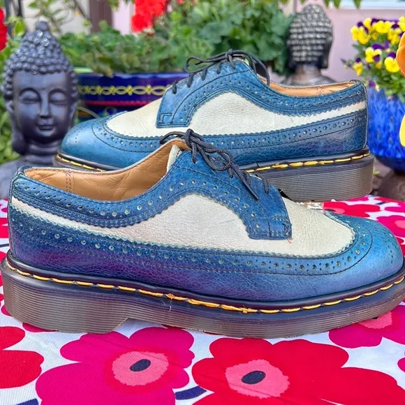 🏴󠁧󠁢󠁥󠁮󠁧󠁿 Dr. Martens MIE Vintage Light Blue 90’s Brogue Wingtip Oxfords UK 6