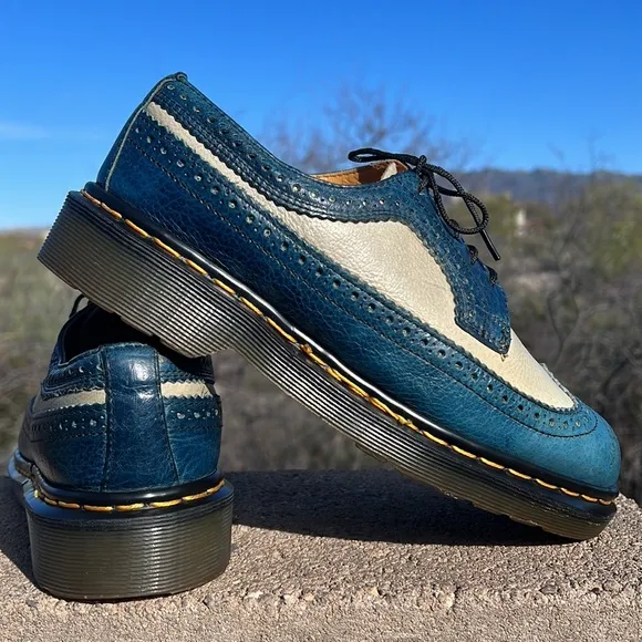🏴󠁧󠁢󠁥󠁮󠁧󠁿 Dr. Martens MIE Vintage Light Blue 90’s Brogue Wingtip Oxfords UK 6