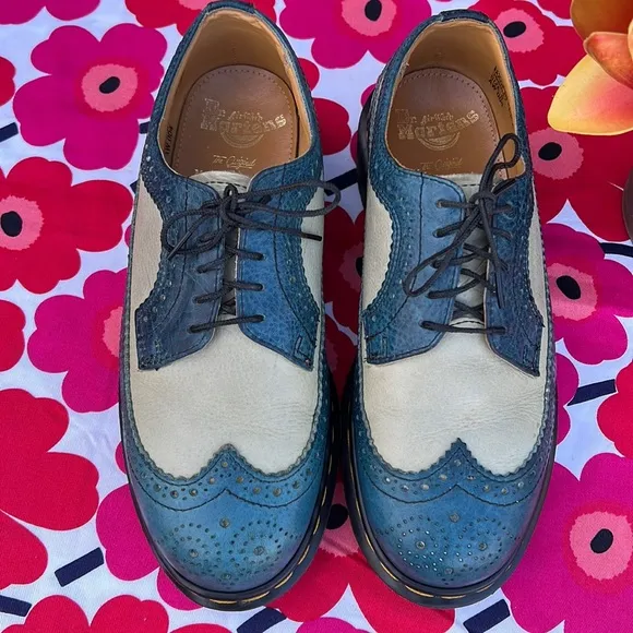 🏴󠁧󠁢󠁥󠁮󠁧󠁿 Dr. Martens MIE Vintage Light Blue 90’s Brogue Wingtip Oxfords UK 6