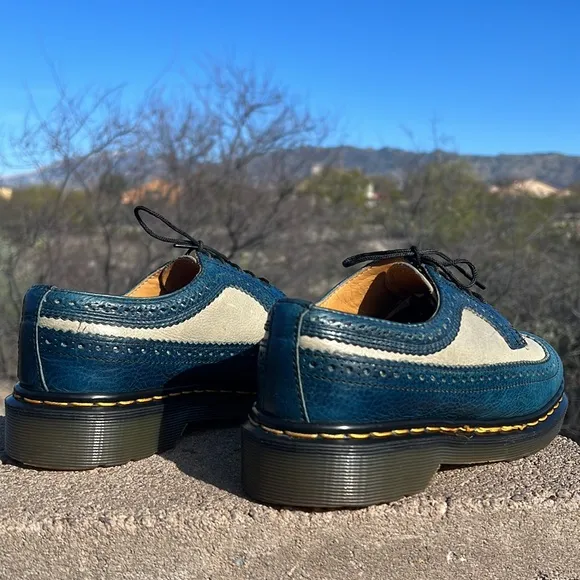 🏴󠁧󠁢󠁥󠁮󠁧󠁿 Dr. Martens MIE Vintage Light Blue 90’s Brogue Wingtip Oxfords UK 6