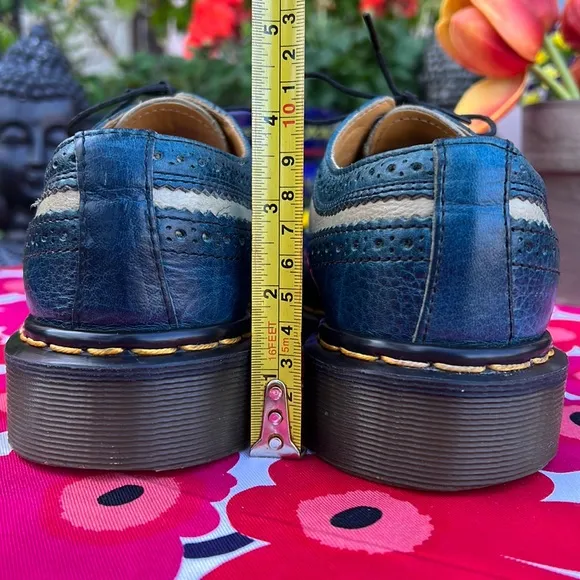 🏴󠁧󠁢󠁥󠁮󠁧󠁿 Dr. Martens MIE Vintage Light Blue 90’s Brogue Wingtip Oxfords UK 6