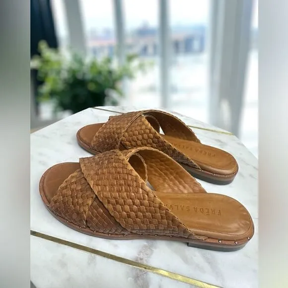 🔥🔥 Freda Salvador Dew Leather Woven Studded Slides Sandals Slip-on Size 5