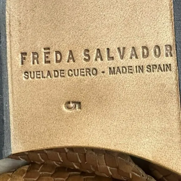 🔥🔥 Freda Salvador Dew Leather Woven Studded Slides Sandals Slip-on Size 5