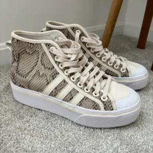 Adidas Nizza Platform Mid Women's Low Top Sneakers