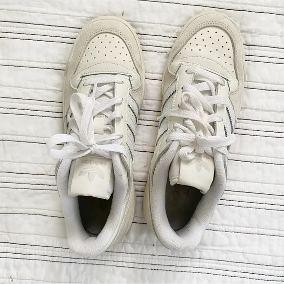 adidas Originals Forum Exhibit Low Casual Sneakers Nubuck Leather Big Kids siz 5