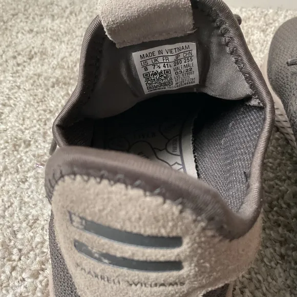 Adidas Pharrell Williams Tennis Human Race Cinder Cinder Light Brown Sneakers