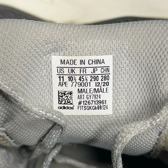Adidas YEEZY Boost 700 GY7924 Sneakers