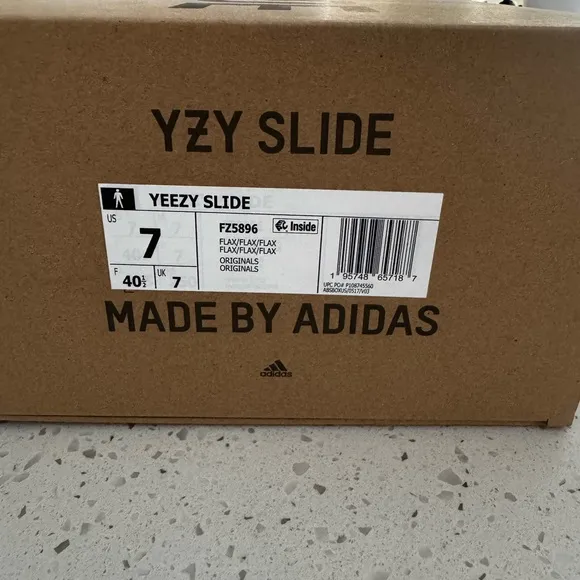 Adidas Yeezy Slide in Flax