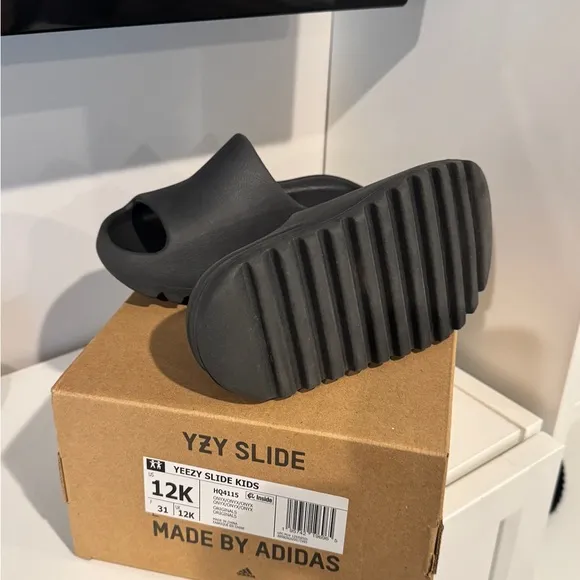 Adidas Yeezy Slide Kids Black