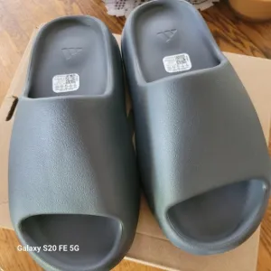 Adidas YZY Slide Originals in Slate Grey
