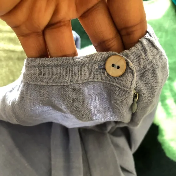 Adorable blue 💯% linen maxi skirt w/side splits