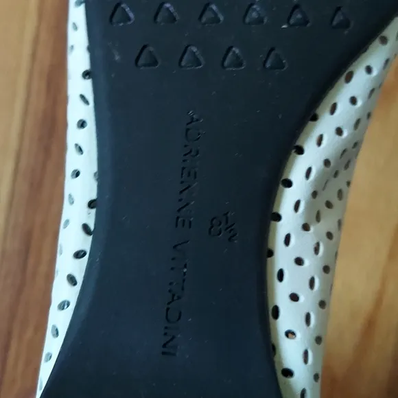 Adrienne Vittadini Alva Open Toed Flats Size 8.5