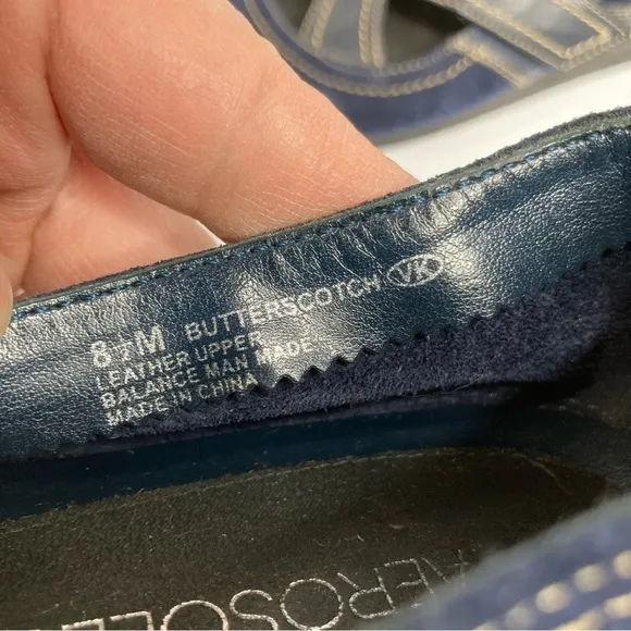AEROSOLES butterscotch flats navy blue leather size 8.5