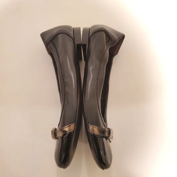 AGL Leather Flats Women's Size 6.5