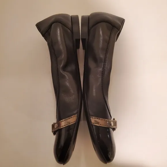 AGL Leather Flats Women's Size 6.5