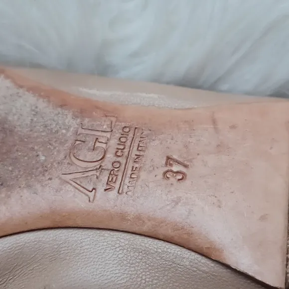 AGL  leather flats