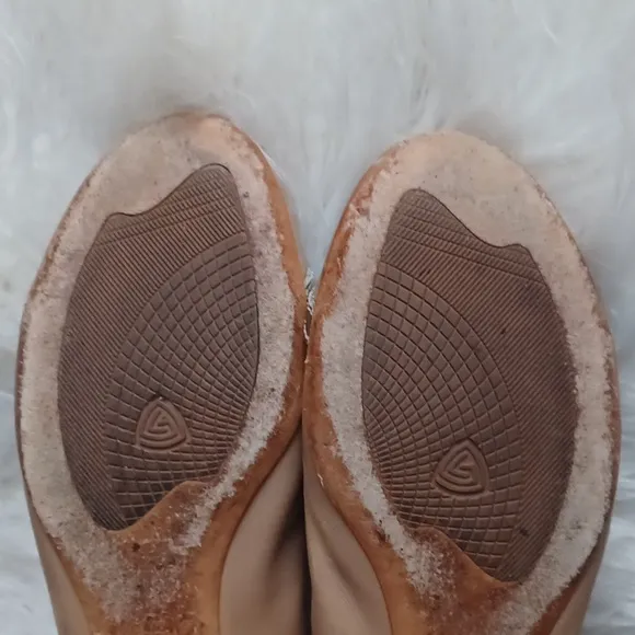 AGL  leather flats