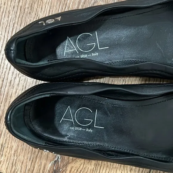 AGL Miledy Black Leather Almond Toe Flats Size 35/5