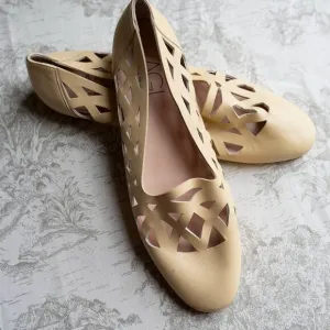 AGL Women's Size EU 41 US 11 Laser Cut Out Ballet Flats Shoes New $320 NWOB