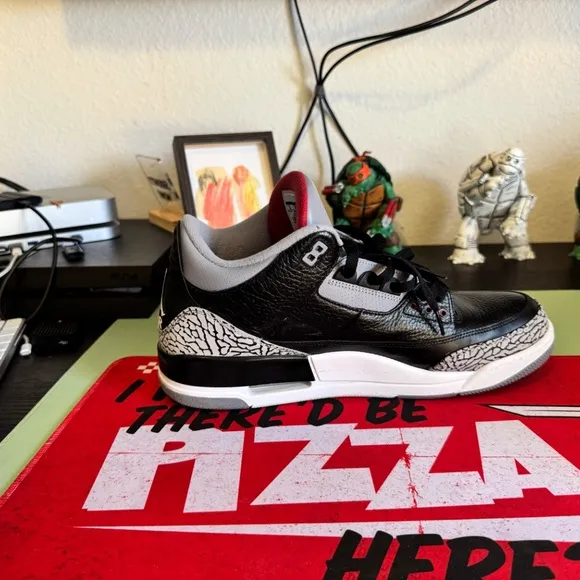 Air Jordan 3 Black Cement 2011 – OG ‘Nike Air – Rare Retro