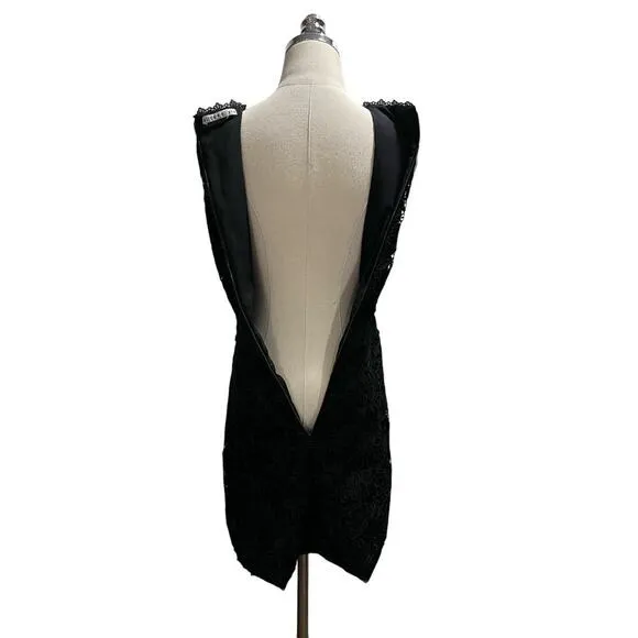 Alice and Olivia Black Cocktail Party Lennon Lace Mini Night Out Dress Sz 4