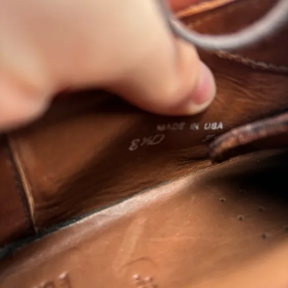 Allen Edmonds Men’s 8.5 Brown Leather Traveler Lace Up Loafers