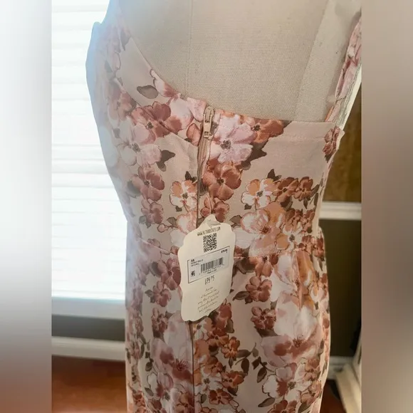Altar’d State Nancy Floral Midi Dress Natural Small NWT