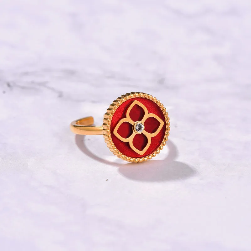Ameera / Ring Red Gold