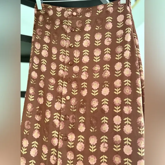 Analise Printed Midi Skirt NWOT wine combo