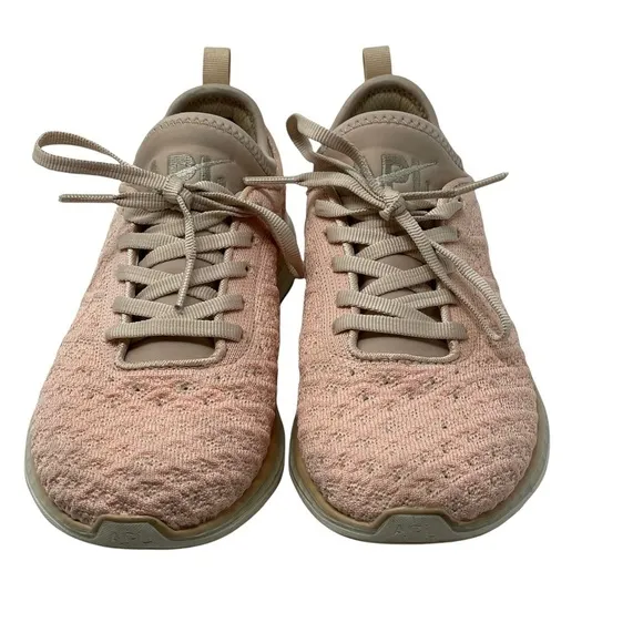 APL Techloom Phantom Blush Cream Lightweight Sneakers Size 6