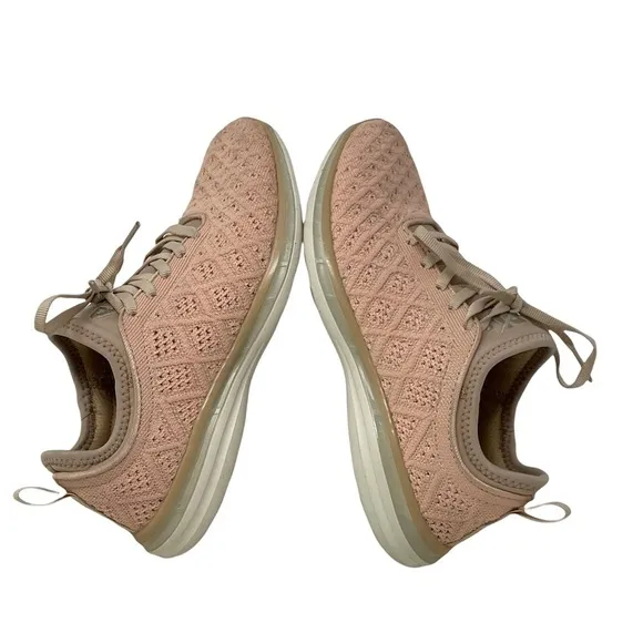 APL Techloom Phantom Blush Cream Lightweight Sneakers Size 6