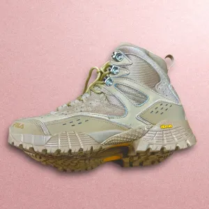 Armada boots by FILA Men size:7 Women size: 8.5 Excellent grip with cushions New