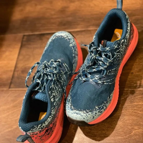ASICS FUJI LITE 2 sneakers New