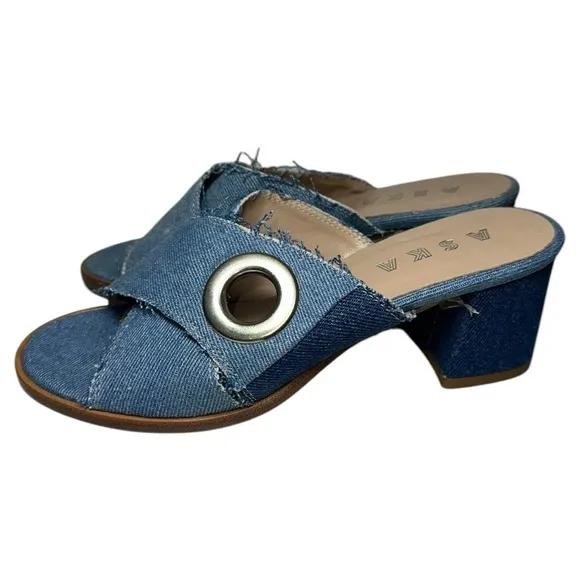 ASKA Women’s Size 38.5 8 Multi Denim Jeans Blue Metallic Rivet Accented Mules