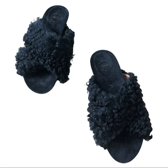 ATP Atelier x Net-a-Porter | NWOB Black Doris Shearling Slides - Size IT 39