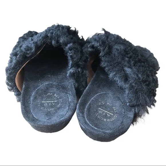 ATP Atelier x Net-a-Porter | NWOB Black Doris Shearling Slides - Size IT 39