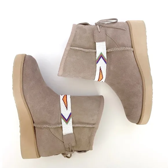 Australia Luxe Collective Joshua Shearling Boots with Beaded Bands Size 6