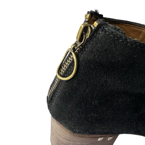 Beek Eaglet Heeled Suede Boots in Black | 7.5