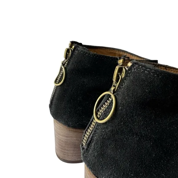 Beek Eaglet Heeled Suede Boots in Black | 7.5