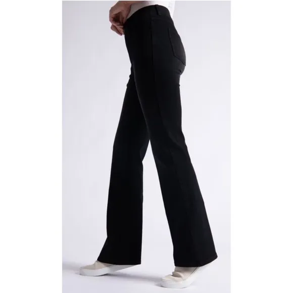 Betabrand Boot-Cut 4-Pocket Yoga Denim Jean in Washed Black
