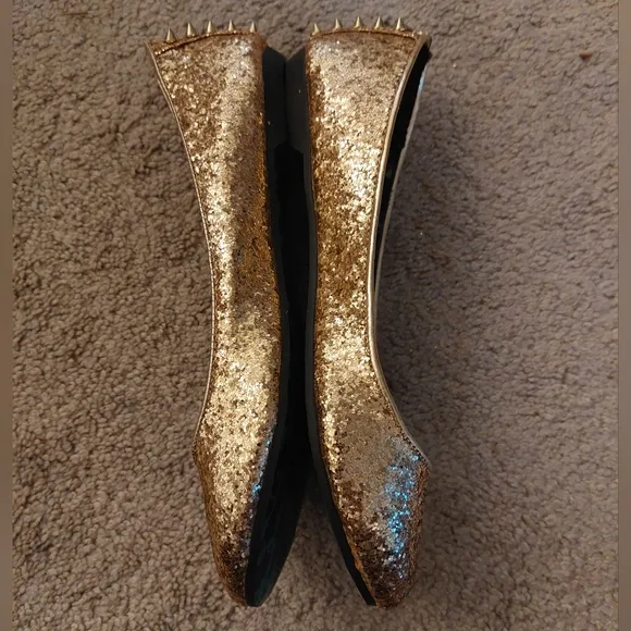 Betsyville by Betsy Johnson Gold Glitter Flats, Size 8.5