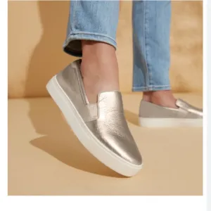 Birdies The Swift Slip-on leather sneakers metallic gold women' size 7