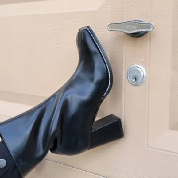 Black High Chunky Heeled Boots Zip‎ Up Square Toe Ankle Booties