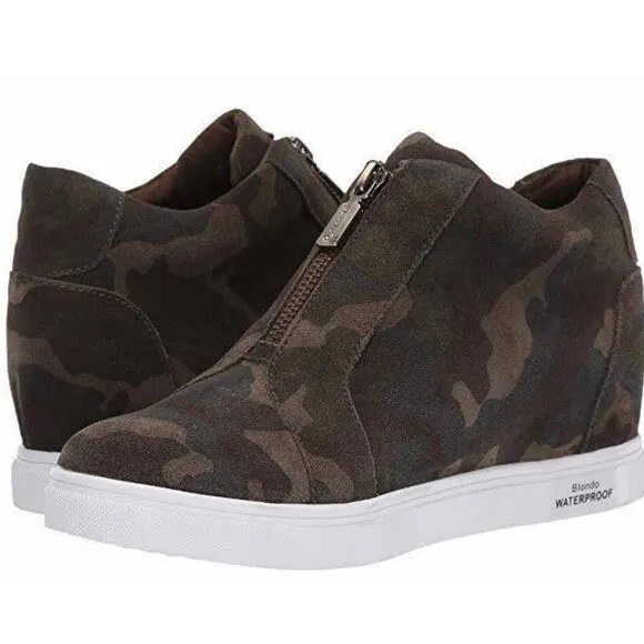 Blondo Glenda Waterproof Camo Hidden Wedge Sneaker Shoe Zip Close 7.5 7 1/2