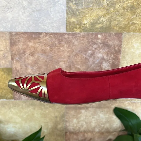 Brian Atwood Women’s Pointed Toe Metallic Cap Leather Suede Shini Red Flats