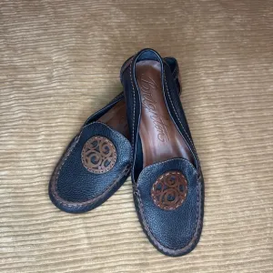 Brighton Genuine Leather Native flats