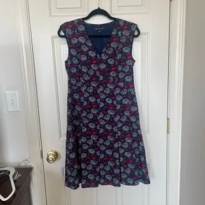Brooks Brother blue &amp; red floral sleeveless pleated dress | 6