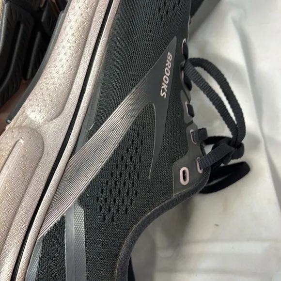 Brooks DNA V2 Ghost 15 GTX Waterproof Neutral Running Shoe